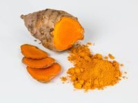 4 makanan yang bisa membantu mencegah efek buruk dari menghirup udara yang tercemar.